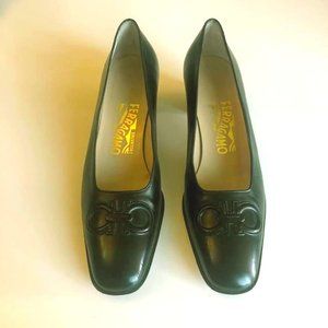 Women's Salvatore Ferragamo Leather Gancini Flats